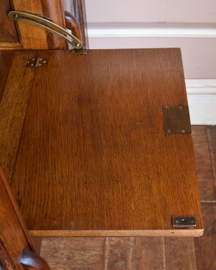 ビューロー アンティーク家具 英国ならではのアンティーク家具、サイドバイサイド(本棚&デスク)。高級感のある落ち着いた色です。(q-845-f)