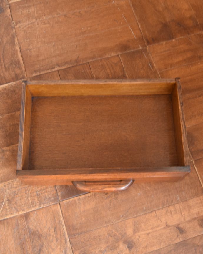 ビューロー アンティーク家具 英国ならではのアンティーク家具、サイドバイサイド(本棚&デスク)。広々とした引き出しがあります。(q-845-f)