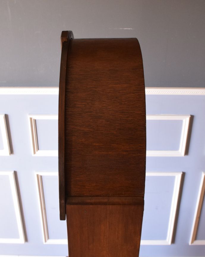 アンティークのキャビネット　アンティーク家具　英国スタイルのブックシェルフ、オシャレなアンティーク家具。天板までピカピカにお直ししました。(q-881-f)