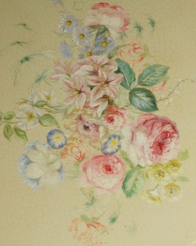 アンティークのドレッサー　アンティーク家具　ブーケを描いたドレッシングテーブル（鏡台）、アンティークのフレンチインテリア。天板の中央には、こんなにも美しくブーケが描かれています。(q-902-f)