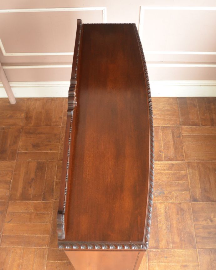 アンティークのキャビネット アンティーク家具 鍵がかかるブックケース(書庫)、イギリス入荷のアンティーク家具。天板もキレイに仕上げました。(q-912-f)