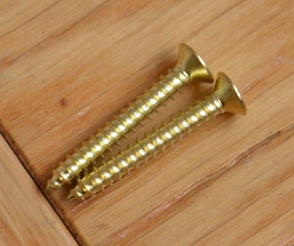 洗面・トイレ 住宅用パーツ ヨーロピアン調の真鍮製タオルリング(ゴールド)。ビスもセットでお届けします。(sa-426)