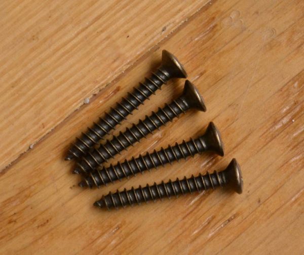 洗面・トイレ 住宅用パーツ クラシックシリーズ真鍮製タオルバー(アンティーク色)。ビスもセットでお届けします。(sa-620)