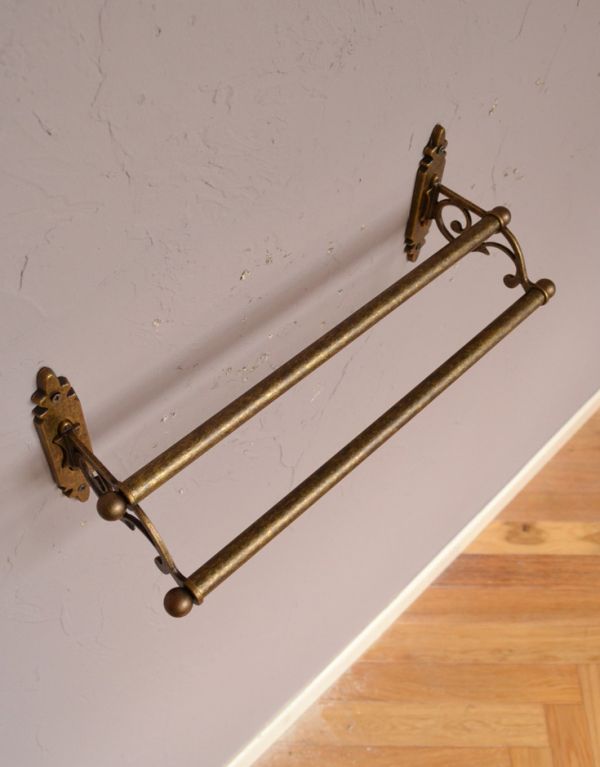 洗面・トイレ　住宅用パーツ　クラシックシリーズ真鍮製ダブルタオルバー（アンティーク色）。家族が多い方にも人気の２連タイプのタオルバーです。(sa-621)