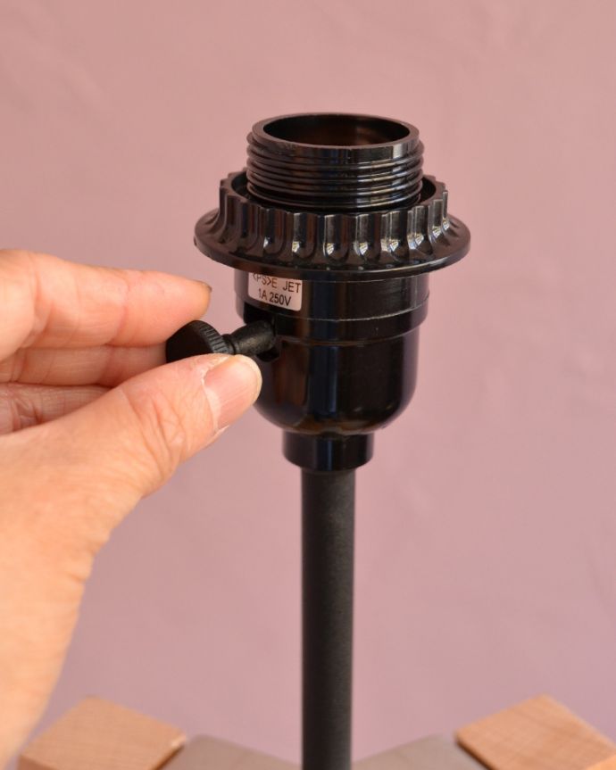 スタンドライト　照明・ライティング　木製スタンド×布シェードがお洒落な北欧スタイルのフロアライト（BK）（電球なし）。ロータリースイッチタイプで、点灯、消灯の切り替えができます。(TL-0034)