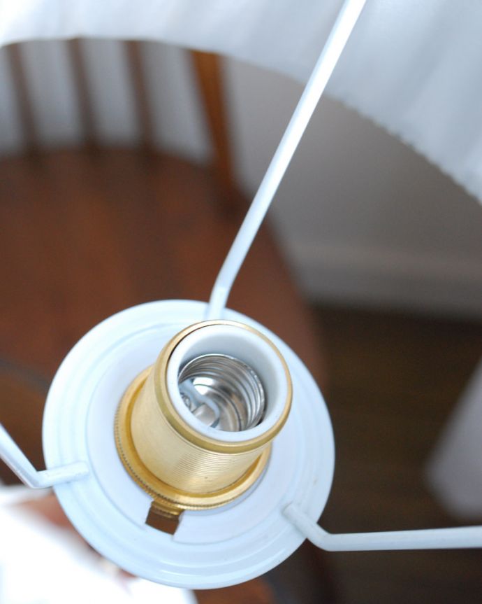 スタンドライト 照明・ライティング Handleオリジナルランプスタンド+布シェード(ストライプ)(E17シャンデリア球付)。国産球対応のテーブルランプです。(TL-0036)