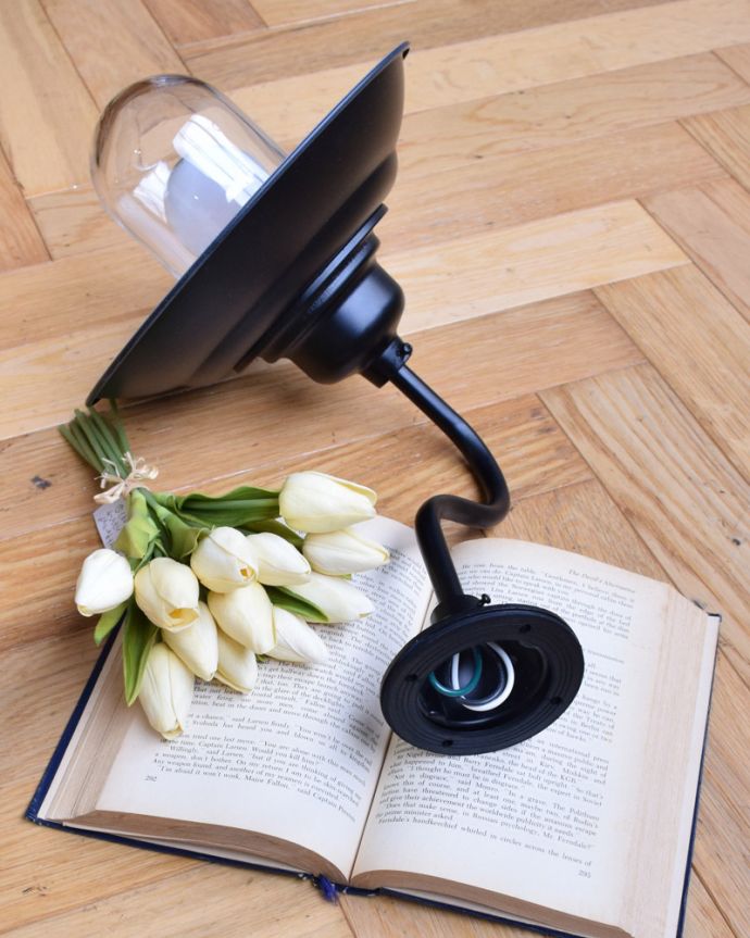 壁付けブラケット 照明・ライティング ウォールブラケット(外灯・ブラック)(電球なし)。壁に固定してお使いください。(wr-054b-a)