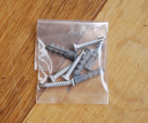 壁付けブラケット　照明・ライティング　真鍮製ウォールブラケット（外灯・ホワイト）（電球セット）。※取り付けビスもセットでお届けします。(wr-080)