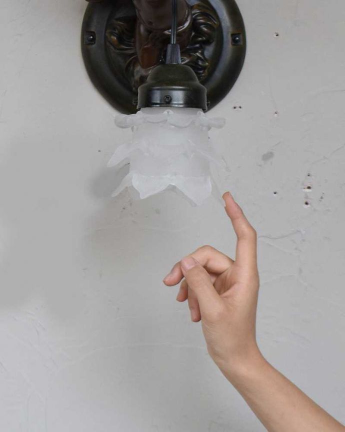 壁付けブラケット 照明・ライティング アンティーク風エンジェルウォールブラケットランプ(ブラウン)(E12ナツメ球付)。※シェードのみの販売はしていません。(wr-081)