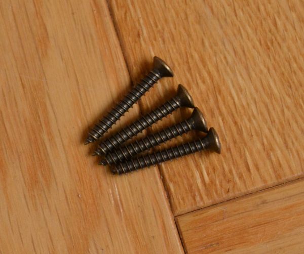 壁付けブラケット 照明・ライティング 真鍮製ウォールブラケット、小さいポーチライト(外灯・アンティーク色)(電球セット)。※取り付けビスもセットでお届けします。(wr-082)