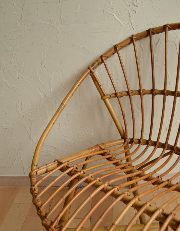 アンティークバテンレースのバンブーチェア 右の一点のみ 痛みあり