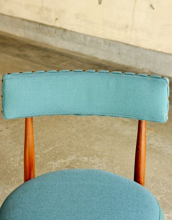 G-PLAN(Gプラン)　アンティーク チェア　Gプランのフレスコシリーズのヴィンテージチェア、ダイニングチェア（ブルーグリーン）。背もたれも座面とお揃いのクッションがあります。(x-401-c)