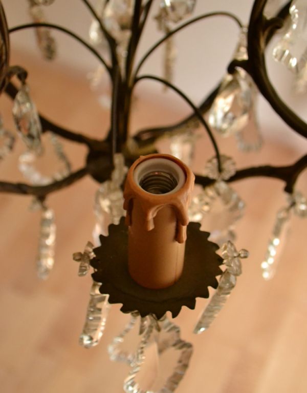 シャンデリア 照明・ライティング フランスアンティークのガラス×真鍮製シャンデリア(3灯タイプ)。オーバーホール済みなので安心してお使い頂けます。(x-624-z)