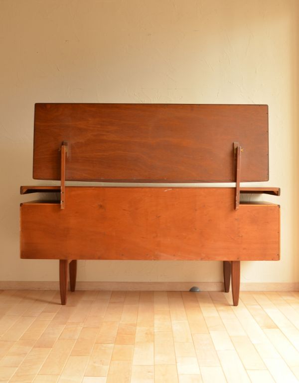 格安!!アンティーク　木製ドレッサー・ミラー付き Gプランのヴィンテージ家具、デスクにもおススメのドレッサー(x-629-f