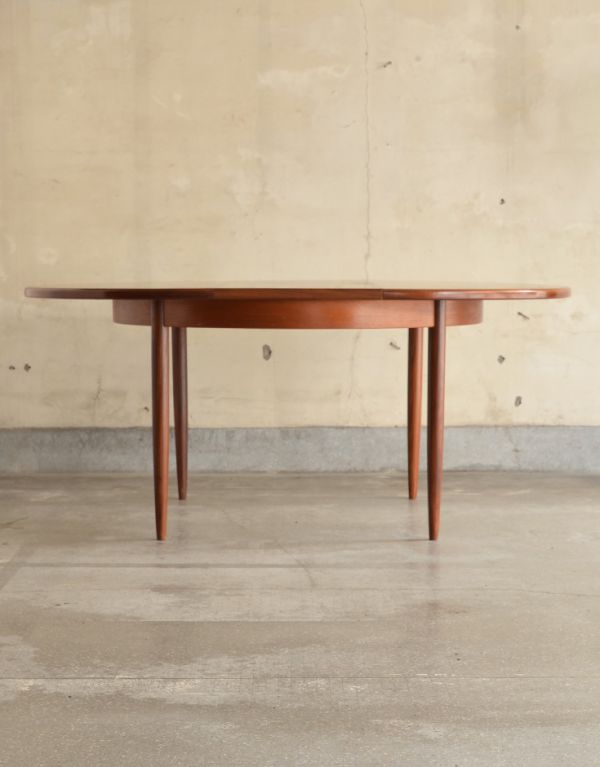 アンティーク家具 G-planのヴィンテージ家具、フレスコシリーズのダイニングテーブル。開いたときです。(x-630-f)