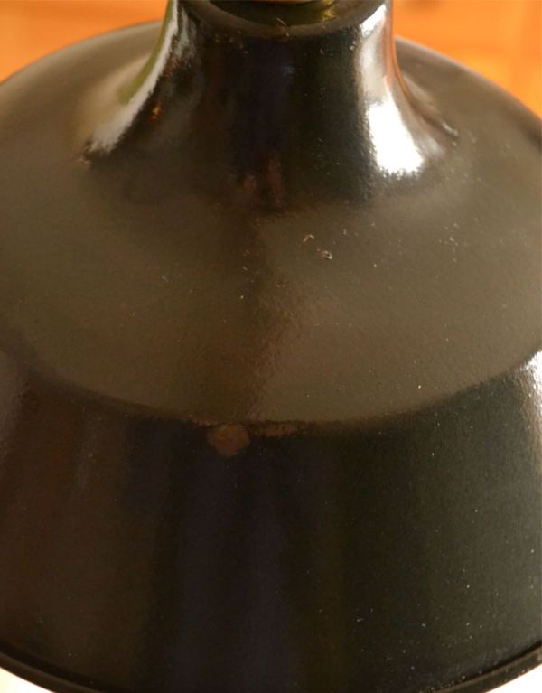 ペンダントライト 照明・ライティング フランスアンティークのエナメルランプシェード(コード・シャンデリア球付き)。シェードは、アンティークのため、色むらがあったり、キズ、汚れが入っている場合もあります。(x-632-z)