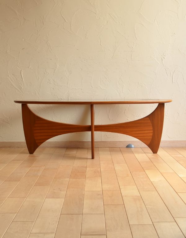 北欧ビンテージスタイル アンティーク家具 ヴィンテージの北欧インテリア、Gプランのセンターテーブル。人気の北欧インテリアやシンプルモダンのお部屋にもピッタリですよ。(x-633-f)