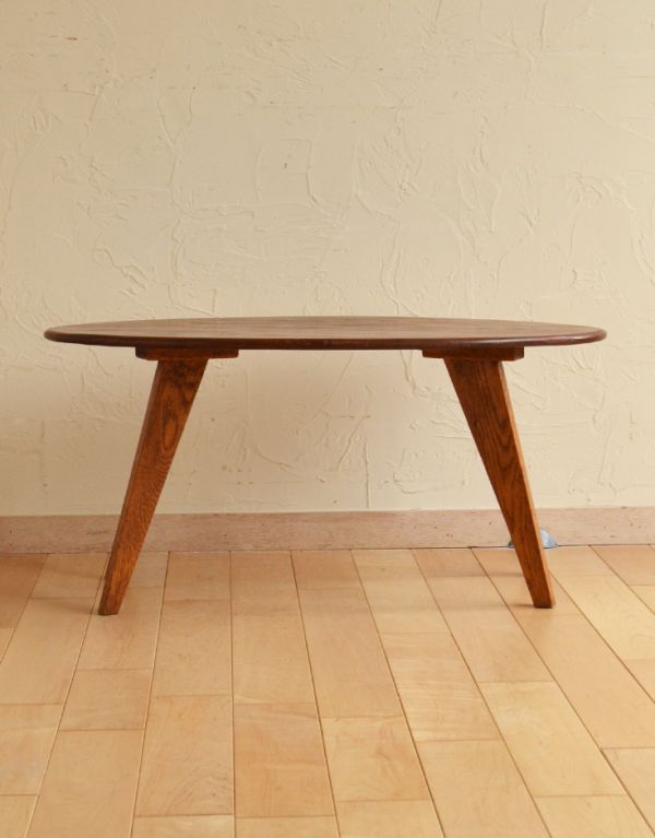 ロイドテーブル　アンティーク家具　便利な英国のビンテージ家具、小さなスモールテーブル。すっきりとしたシルエットです。(x-650-f)