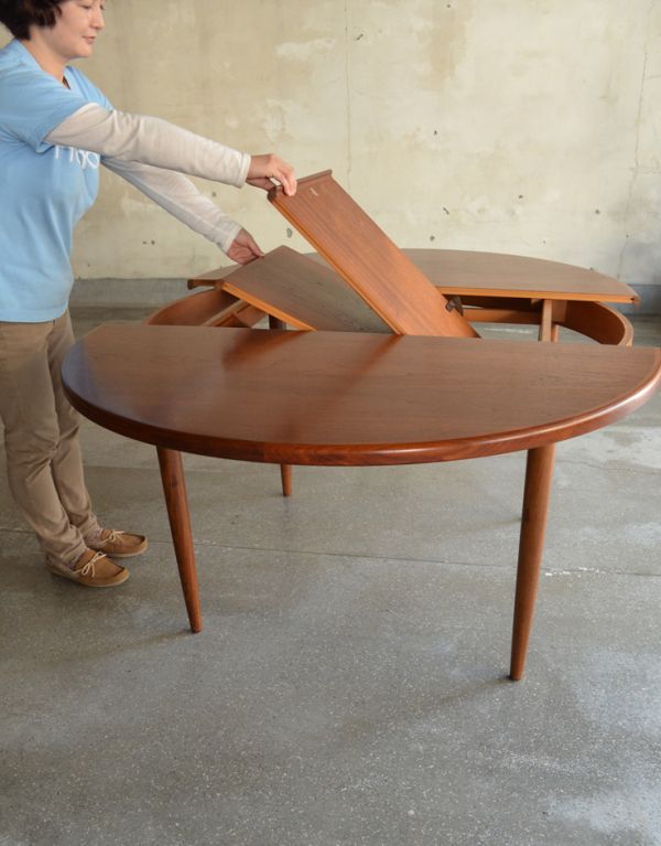 G-PLAN(Gプラン) アンティーク家具 アンティーク テーブルG-plan。広げるのは簡単です。(k-1192-f)