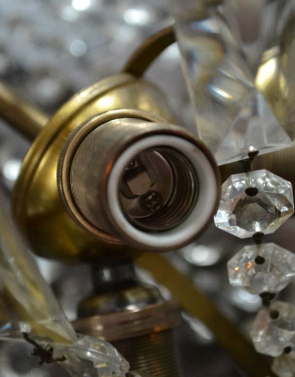 シャンデリア 照明・ライティング フランスから届いたアンティーク照明、エッフェル型のアンティークシャンデリア。オーバーホール済みなので安心してお使い頂けます。(x-663-z)