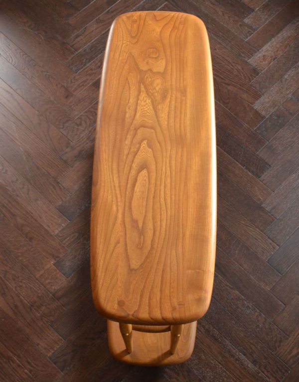 アンティークのワゴン・トローリー アンティーク家具 キッチン、ダイニングで使えるヴィンテージ家具、スッキリしたトロリー(ワゴン)。しっかりお直ししてあるので、天板もキレイです。(x-673-f)