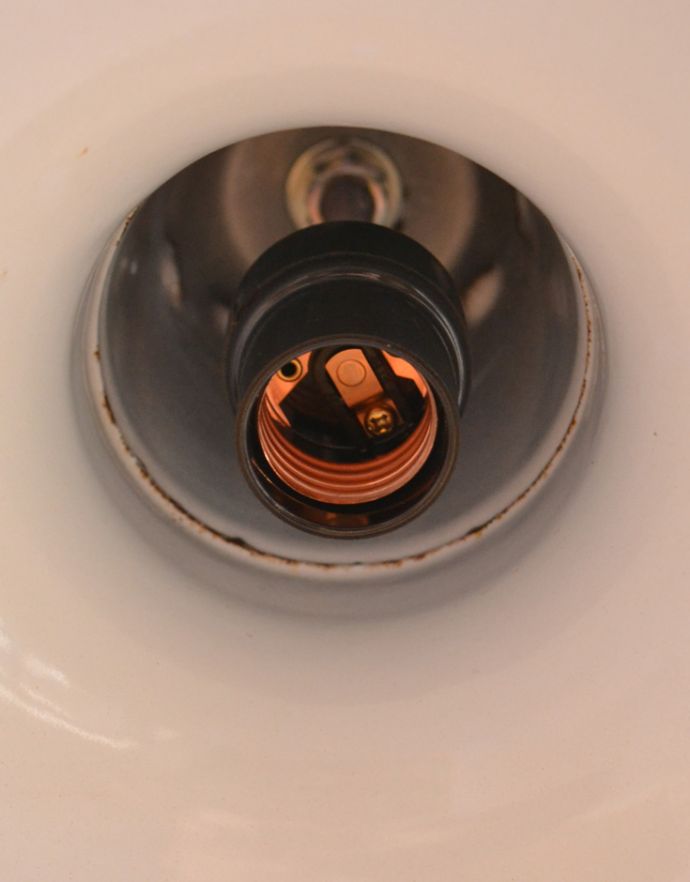 ペンダントライト　照明・ライティング　フランスで代表的なアンティークエナメルランプ（ ビストロランプ）。オーバーホール済みなので安心してお使いいただけます。(x-700-z)