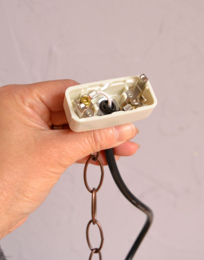 ペンダントライト 照明・ライティング フランスのレストランで見かけるお洒落な照明、アンティークエナメルランプ( ビストロランプ)(E26球付き)。引っ掛けシーリングタイプなので、届いてすぐにお使い頂けます。(x-701-z)