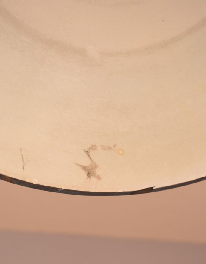 ペンダントライト　照明・ライティング　フランスのレストランで見かけるお洒落な照明、アンティークエナメルランプ（ ビストロランプ）（Ｅ26球付き）。。(x-701-z)