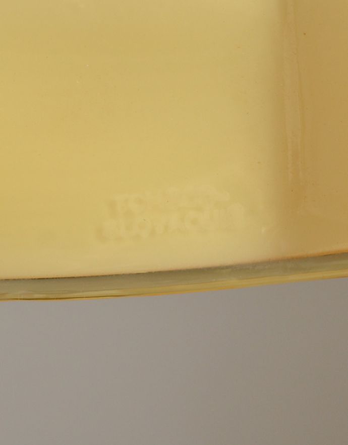 ペンダントライト　照明・ライティング　フランスアンティーク照明、色つきガラスのペンダントライト（コード・シャンデリア電球・ギャラリーA付き）。。(x-704-z)