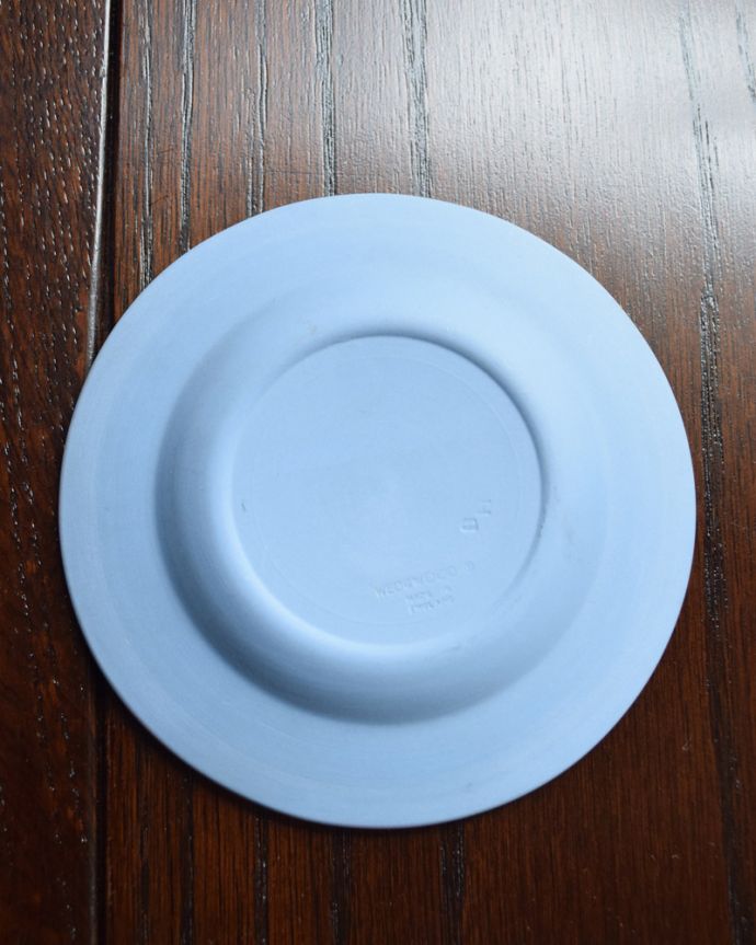 ジャスパーウェア　アンティーク雑貨　アンティークのジャスパーウェア、ギリシャ神話モチーフのウェッジウッドピンディッシュ（Wedgwood）。後ろはこんな感じです。(x-741-z)