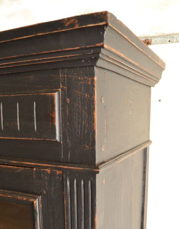 アンティークのキャビネット アンティーク家具 アンティークのブラックペイント家具、フランスから来たキャビネット。美しい彫にうっとり。(x-747-f)