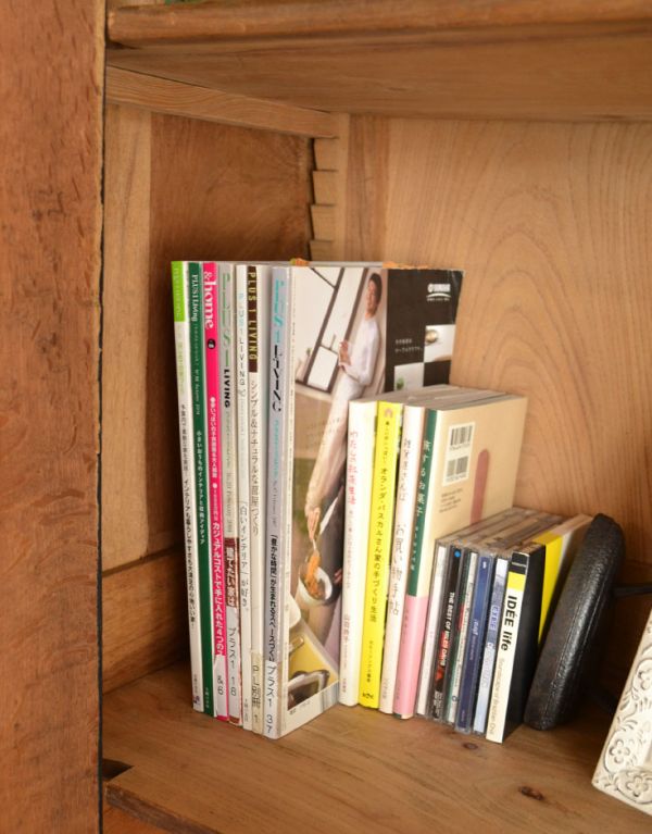 アンティークのキャビネット アンティーク家具 アンティークのブラックペイント家具、フランスから来たキャビネット。扉内は、木肌になっています。(x-747-f)