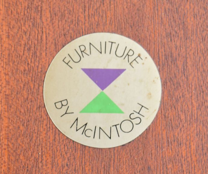 ロイドテーブル アンティーク家具 マッキントッシュ社のヴィンテージダイニングテーブル。マッキントッシュのタグが残っています。(x-749-f)