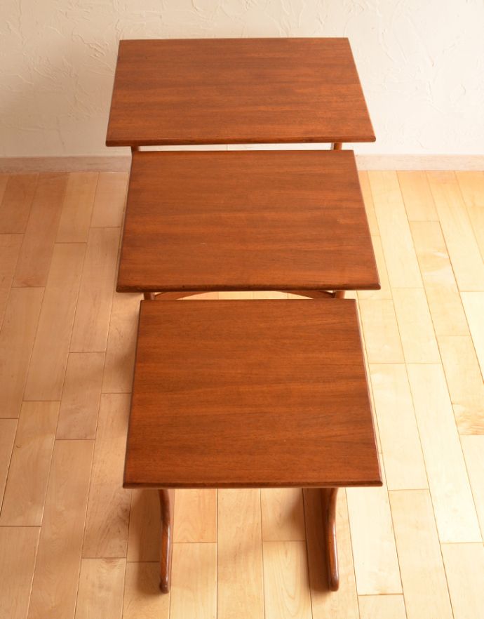 G-PLAN(Gプラン) アンティーク家具 カッコイイ北欧のヴィンテージ家具、G-planのネストテーブル。天板です。(x-753-f)