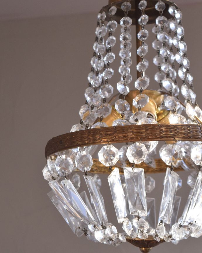 シャンデリア 照明・ライティング フランス輸入のアンティークシャンデリア(3灯)(E17シャンデリア球付)。しっかりオーバーホウルをしたので、ご安心下さい。(x-790-z)