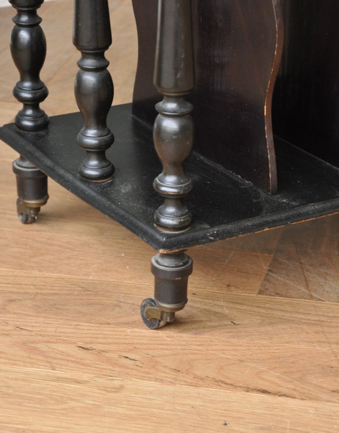 アンティークのキャビネット　アンティーク家具　フレンチスタイルのアンティーク家具、 美しい装飾のサイドキャビネット（オープンシェルフ）。きちんと調整したので、新しいものと比べるとスムーズではありませんが、ちゃんと動きます。(x-794-f)