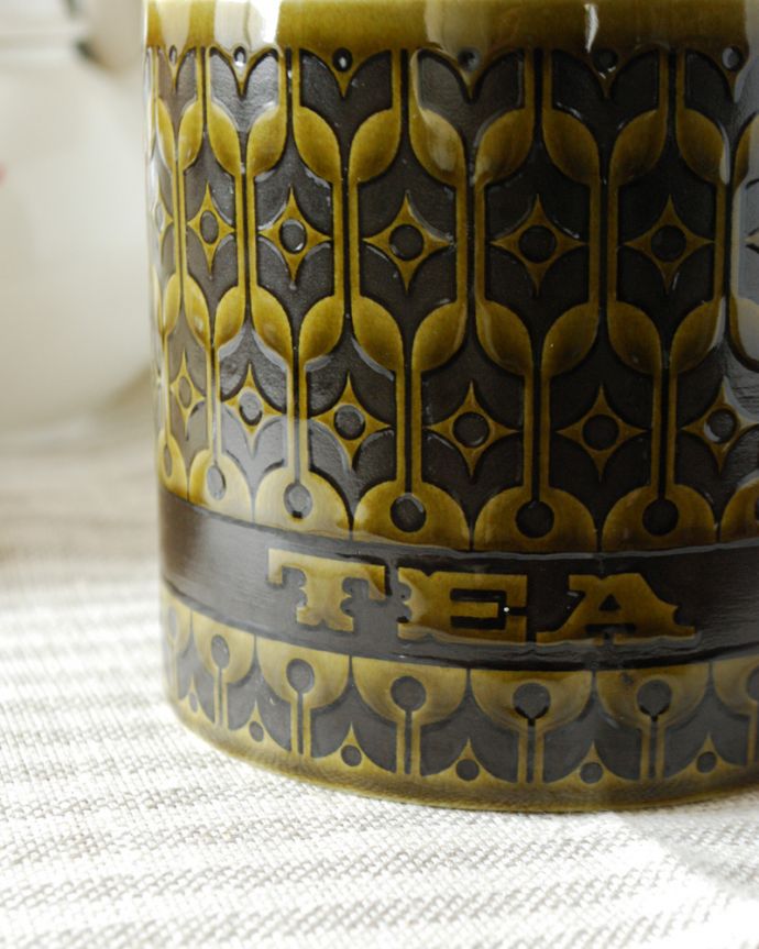 Hornsea(ホーンジー) アンティーク雑貨 ホーンジーのアンティークのキャニスター(TEA)、レイクランドグリーン。イギリスの陶器メーカーHORNSEA(ホーンジー)社のHEIRLOOM(ヘアルーム)シリーズ。(x-807-z)