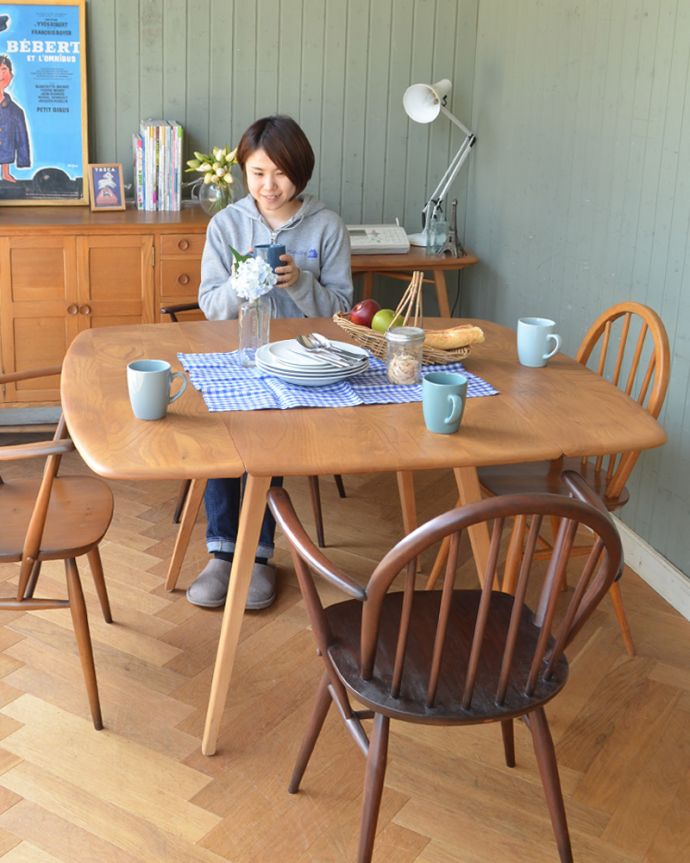 アーコールの家具　アンティーク家具　３パターンのサイズ展開可能、ヴィンテージのアーコールドロップリーフテーブル。シンプルなデザインなので北欧スタイルに限らず、幅広く使えます。(x-858-f)