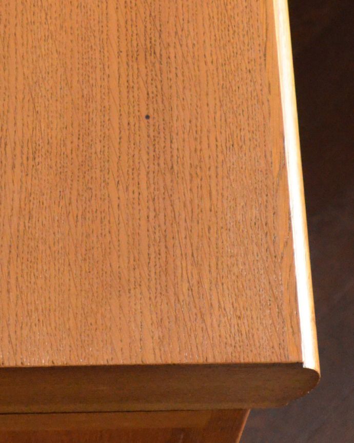 アンティークのキャビネット アンティーク家具 お片付けが楽しめるアンティーク家具、引き出し付きのスタッキングブックケース(本棚)。木目もキレイです。(x-902-f)