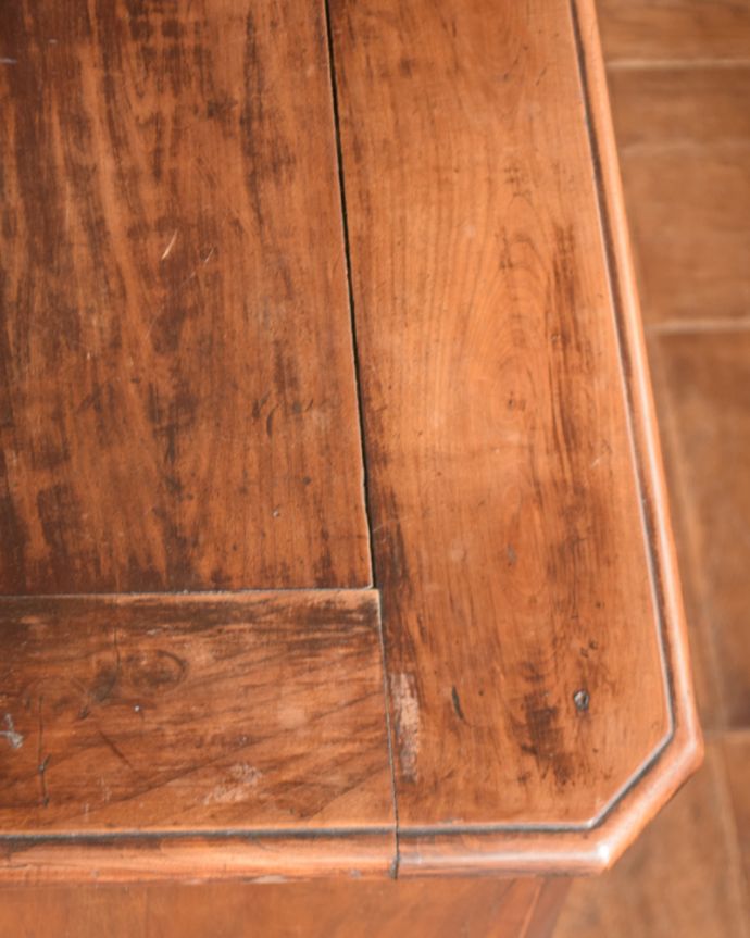 アンティークのキャビネット　アンティーク家具　飾り棚、食器棚にも使えるキッチンドレッサー、アンティークの輸入家具。しっかりお直ししてありますので、長くお使いいただけます。(x-946-f)