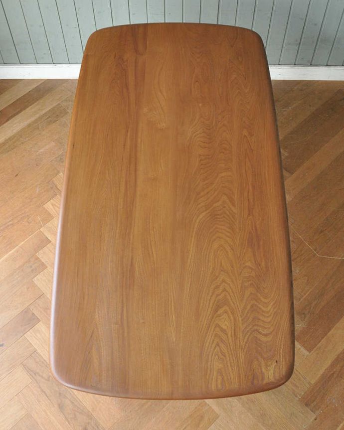 アーコールの家具 アンティーク家具 北欧デザインの王道 アンティークアーコールテーブル。天板はキレイに修復しました。(x-961-f)