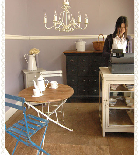 アンティーク家具のハンドル　スタイリング8