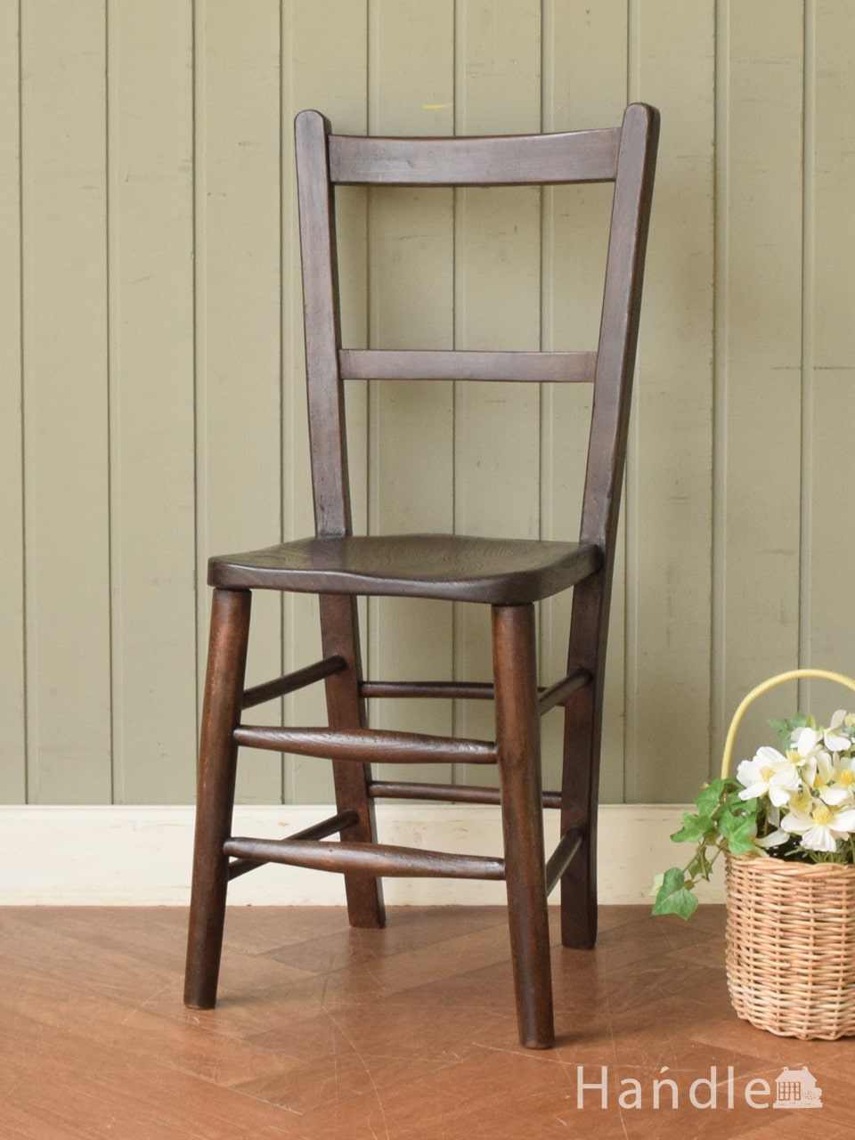 イギリスから届いたアンティークの椅子、素朴であたたかい雰囲気のスクールチェア  (k-1430-c)