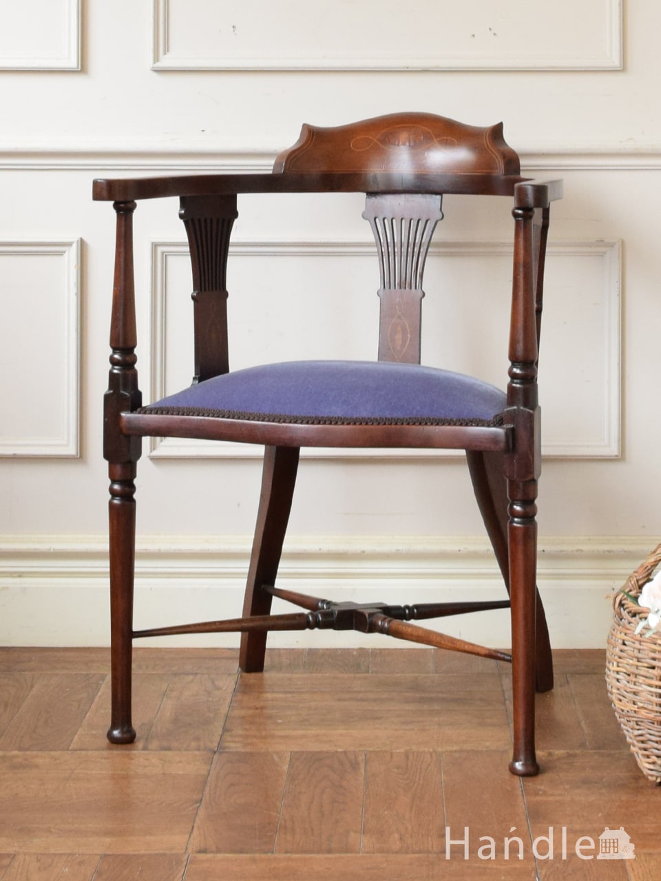 アンティークのサロンチェア、上品な象嵌が美しいマホガニー材の椅子 (q-489-c)