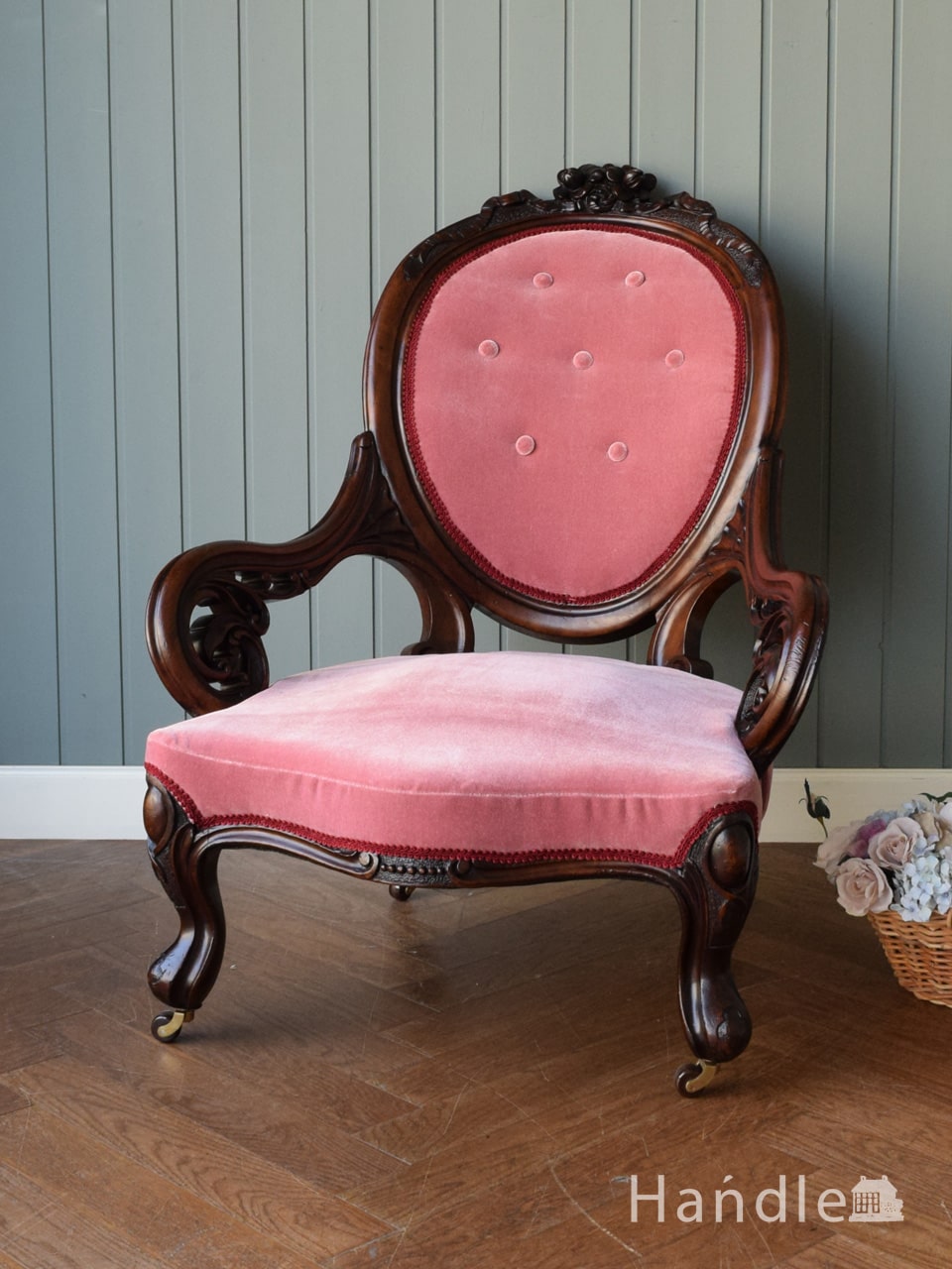 英国アンティークのパーソナルチェア、ゆったり座れる優雅なアンティークの椅子 (i-010-c)