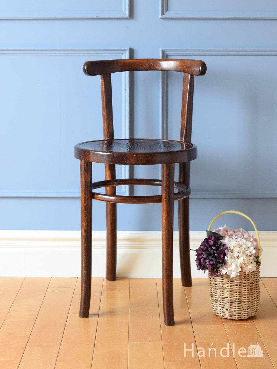 イギリスから届いたアンティークの椅子、シンプルなデザインがおしゃれなベントウッドチェア (k-1888-c)