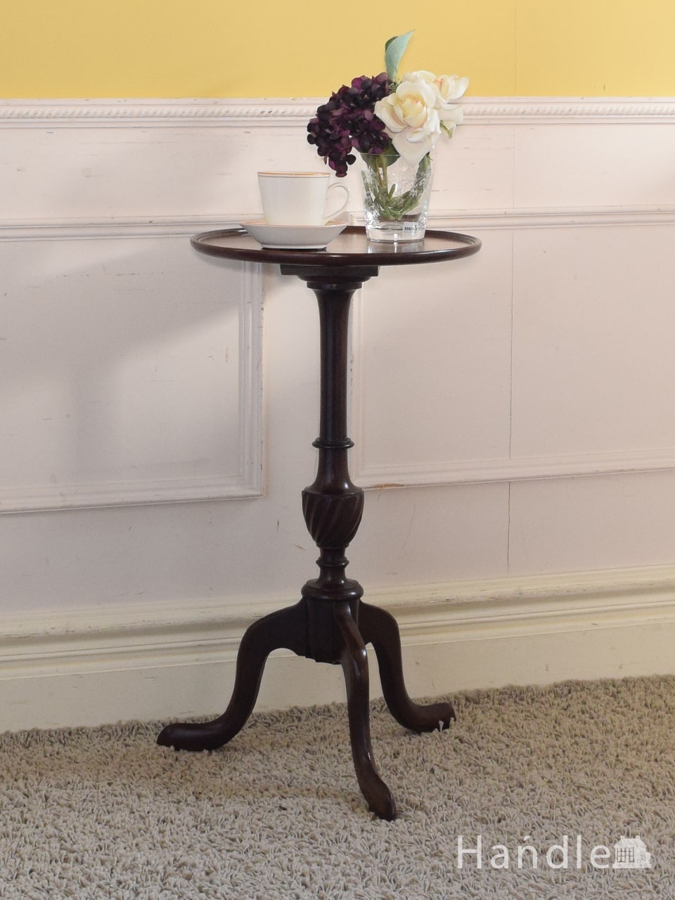 英国アンティークの美しいテーブル、トライポッド脚の象嵌が入ったワインテーブル (k-3282-f)