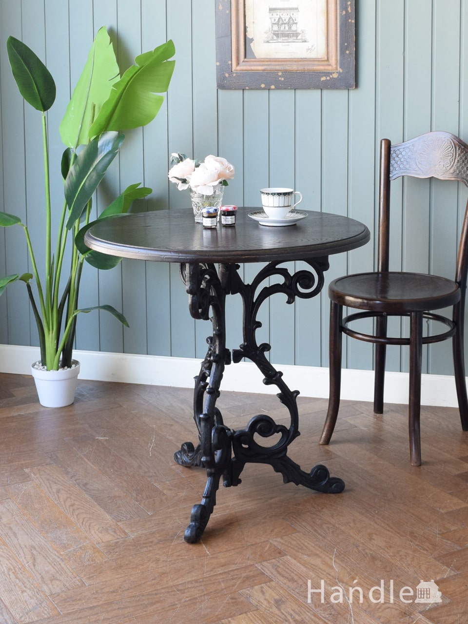 英国アンティークのおしゃれなテーブル、美しいアイアン脚のパブテーブル (q-3201-f)