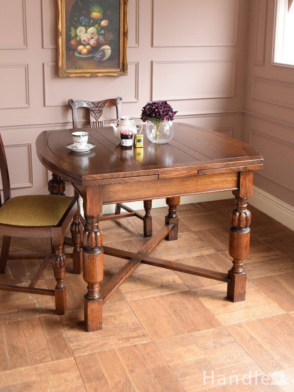 イギリスから届いたアンティークの伸長式テーブル、天板の形がおしゃれなドローリーフテーブル (q-3206-f)