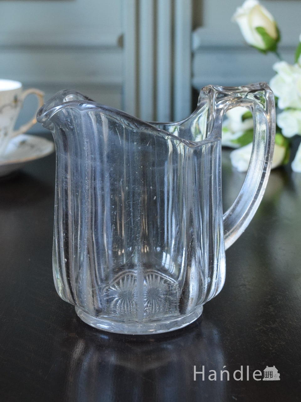 アンティークのプレスドグラス、食卓が華やかになるガラスピッチャー (pg-7715)